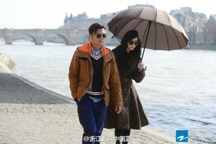 兩人在巴黎錄制節目