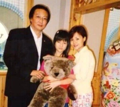 疑似郭美美生父露臉