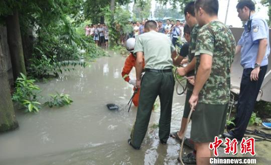 廣濟(jì)新河村車禍圖片