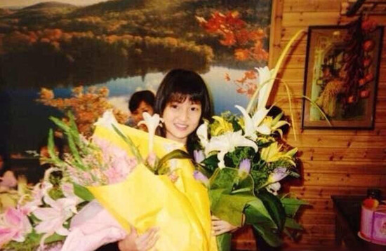 郭美美14歲生日照曝光生父