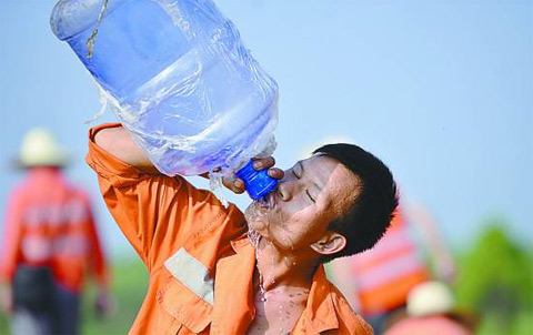 華南等地持續(xù)高溫 川滇局地大暴雨