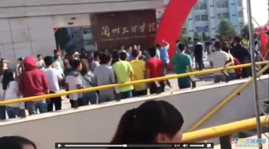 蘭州城管暴打大學(xué)新生