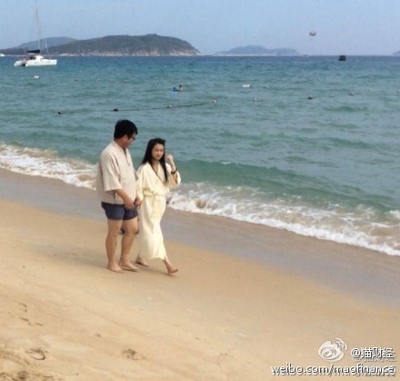 經(jīng)濟(jì)學(xué)家金巖石承認(rèn)出軌