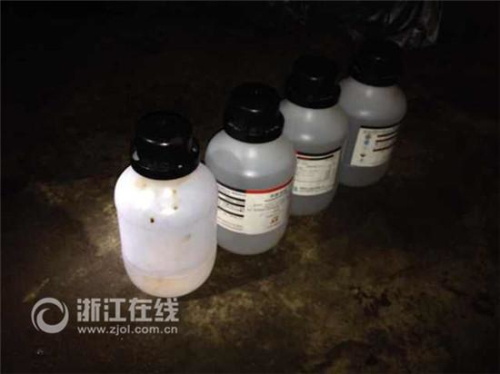 黑作坊生產(chǎn)的毒鴨血