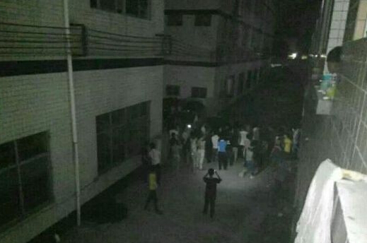 廣東省經(jīng)貿(mào)職業(yè)學(xué)校3000學(xué)生打砸食堂