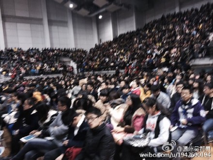 六小齡童來(lái)溫州大學(xué)城演講