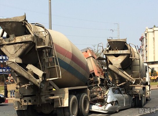 梅州車禍現場圖片