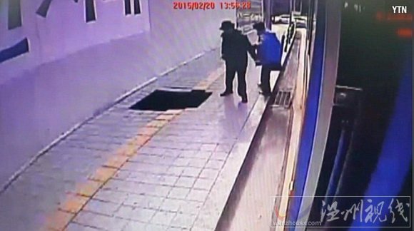 首爾路面坍塌原因現在還在查明中