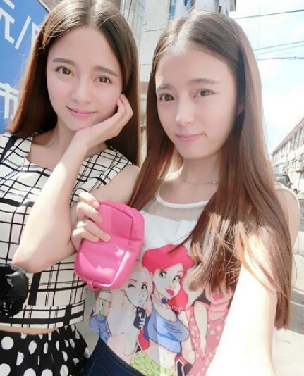 四川雙胞胎姐妹花何鍶怡何鍶棋