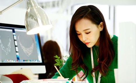 唐嫣片場突發心臟抽搐