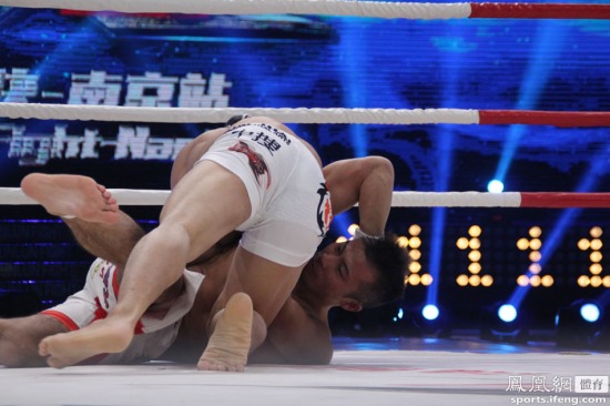 昆侖決mma自由搏擊楊建平暴揍日本拳王
