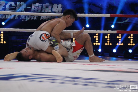 昆侖決mma自由搏擊楊建平暴揍日本拳王