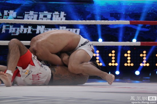 昆侖決mma楊建平