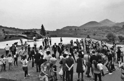 富二代直升機接新娘