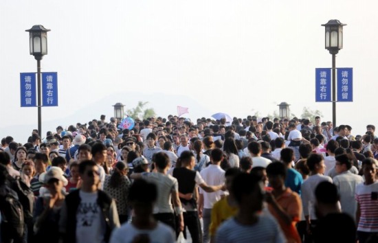 五一假期景區(qū)爆棚