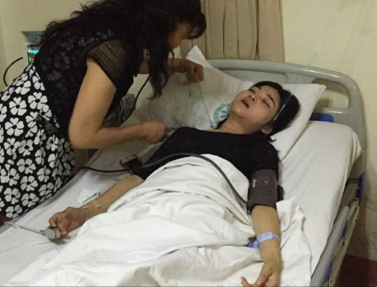 男子逼停女司機并毆打