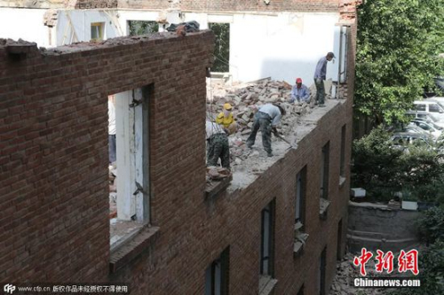 韓國(guó)人買(mǎi)舊磚