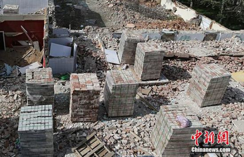 韓國(guó)人買(mǎi)舊磚