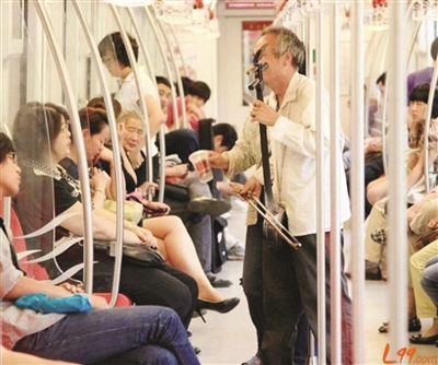 南京地鐵媽媽丐幫