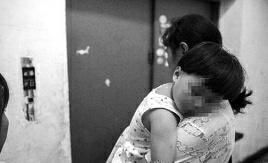 3歲女兒墜落電梯井