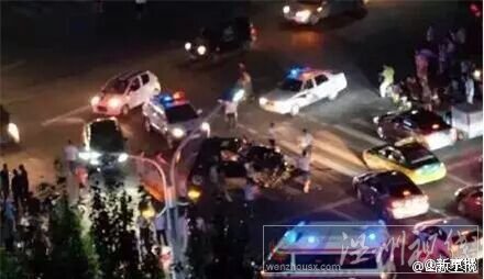 濰坊越野車(chē)撞人圖片