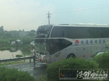 京滬高速車禍現場