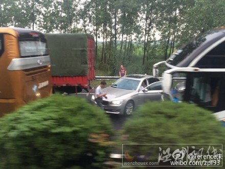 京滬高速車禍現場
