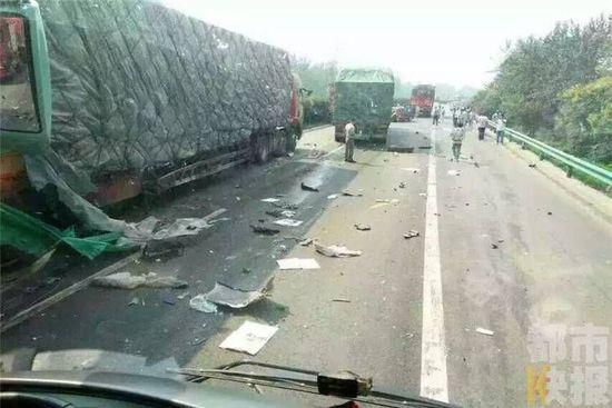 西禹高速8車連撞