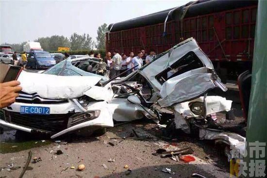 西禹高速8車連撞