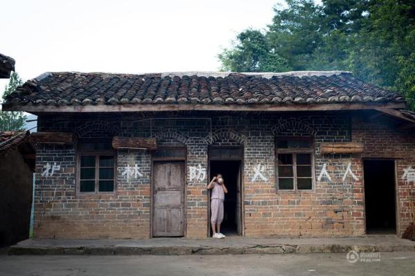 夫妻隱居深山18年