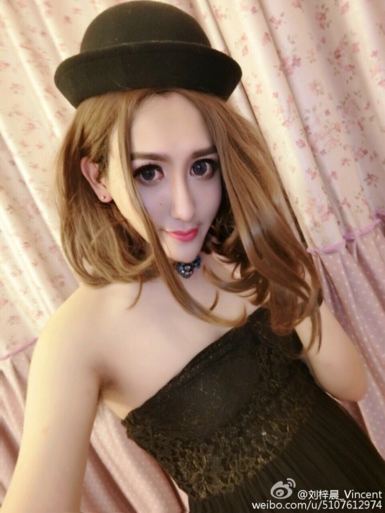 蛇精男劉梓晨叫板范冰冰