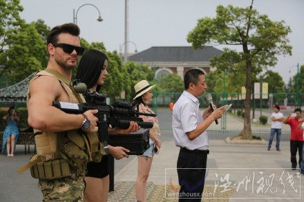 上海大學開學禮炫富