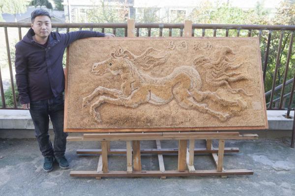 牙簽扎出3d奔馬