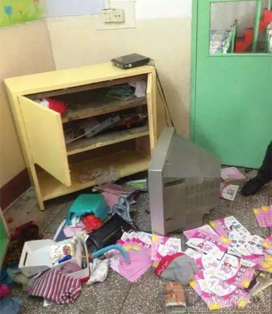 電視機砸死一兩歲男童