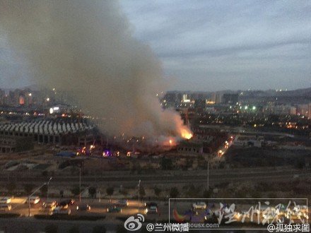 東崗地鐵站附近發(fā)生火災(zāi)