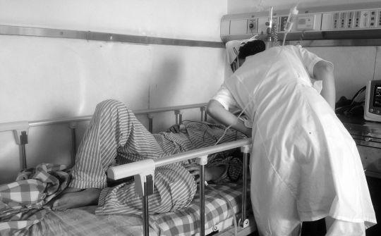 被罵肥婆喝藥自殺