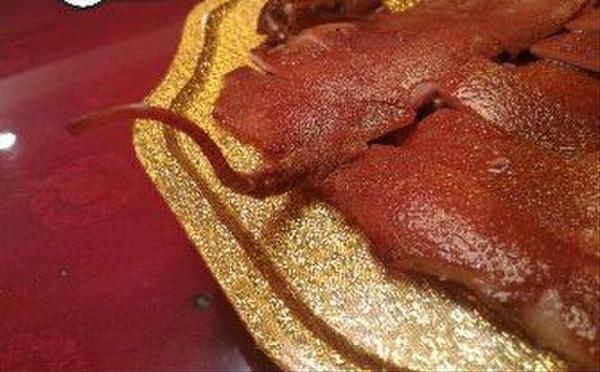 吃烤乳豬似老鼠