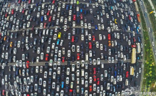 航拍回京擁堵高峰