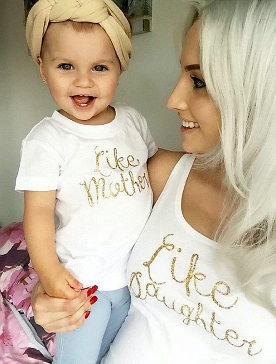 英國1歲蘿莉成偶像