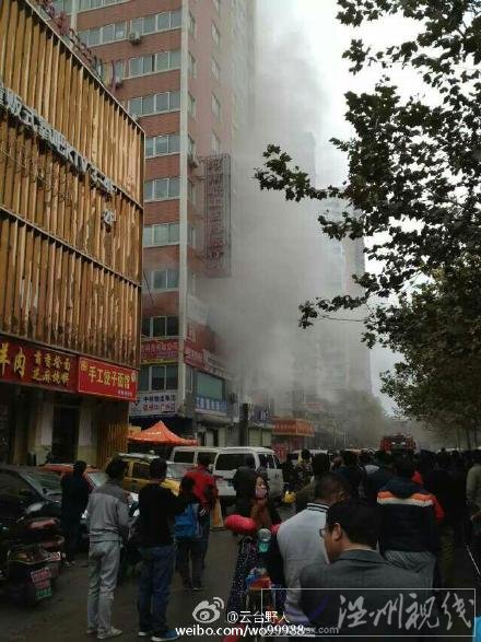 鄭州市區(qū)安立克大廈發(fā)生火災