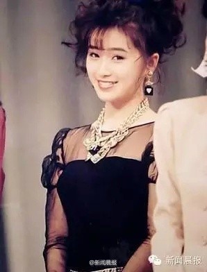 酒井法子餐廳賣唱