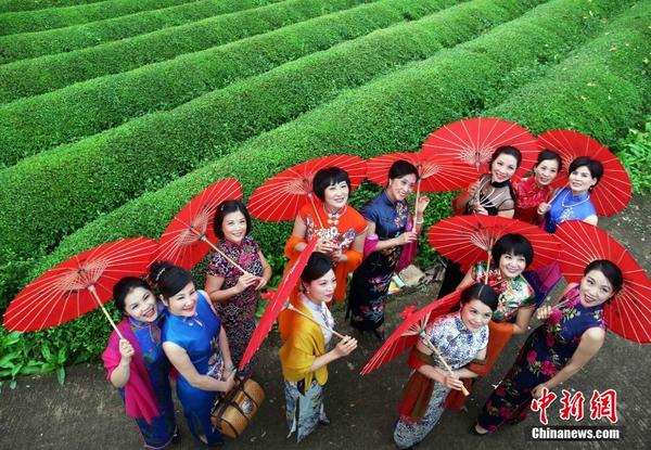 金華又舉辦女干部旗袍秀