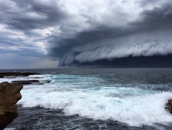 暴風雨橫掃悉尼