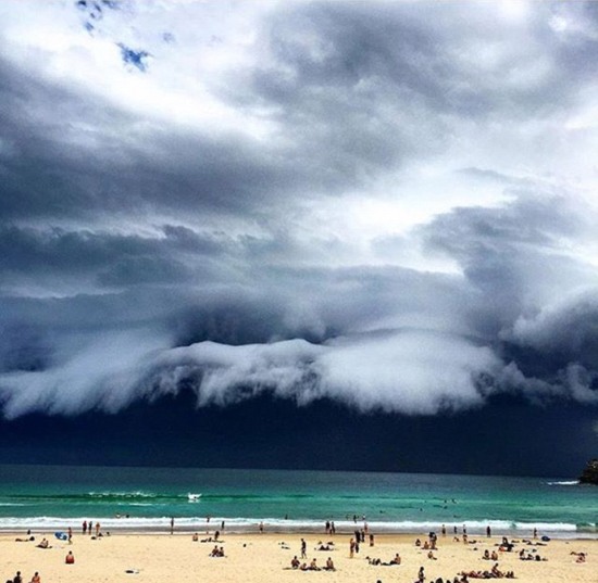 暴風(fēng)雨橫掃悉尼