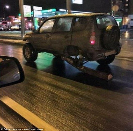 木頭車輪奔百公里