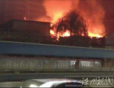 五四路地道橋附近著火