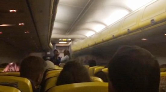 飛機(jī)延誤8小時(shí)