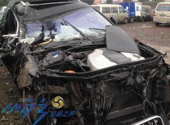 瑞安車禍 無證醉駕奧迪Q7追尾貨車