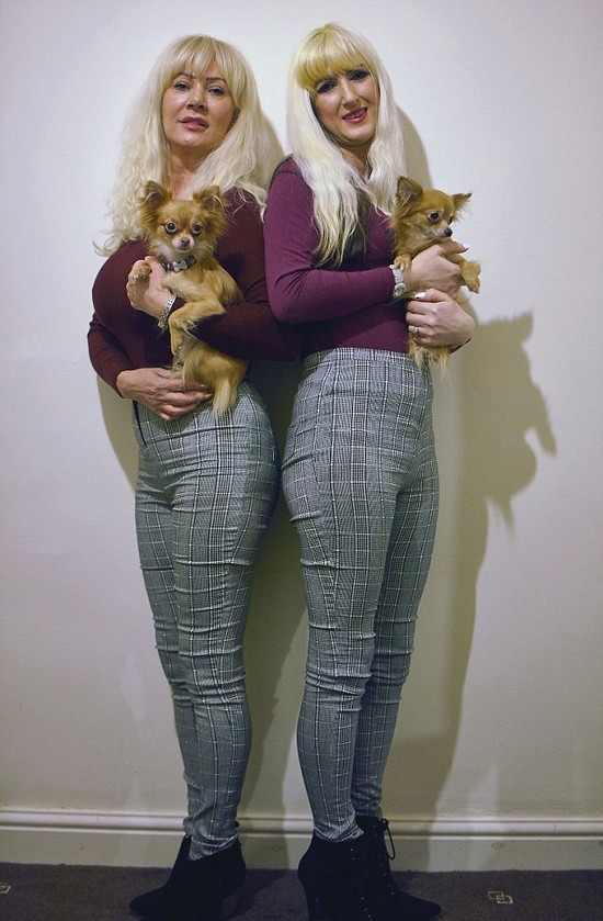 大媽整容成女兒