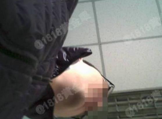 廁所摸出攝像頭